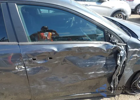 2021 Kia Forte Fe z USA, uszkodzony, nr VIN 3KPF24AD2ME370344